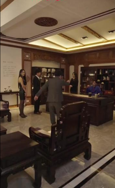 千亿弃少归来 第03集