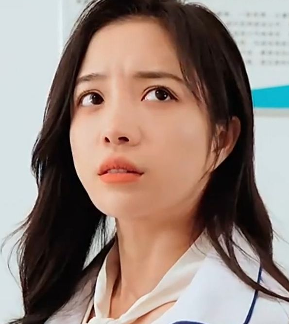 贬值之美女主播爱上我 第02集