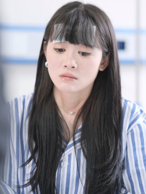 成了总裁暗恋的那个她 第01集