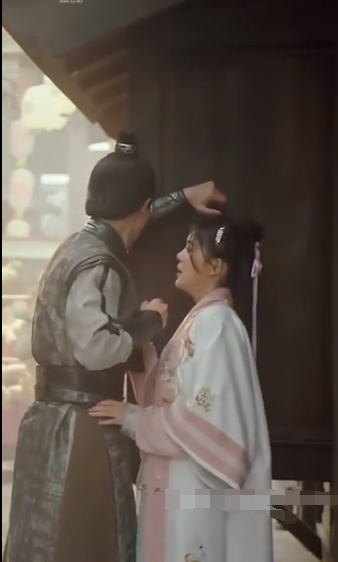 间谍夫妇今天又又又撞任务了 第101集