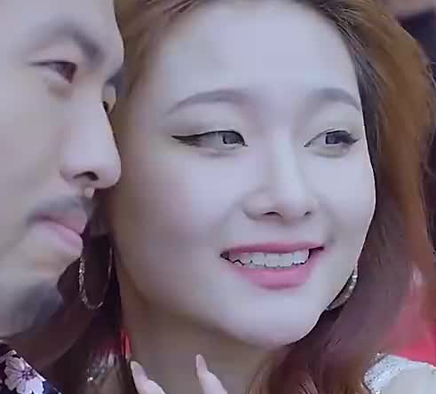 天降异能之贬值成神 第02集