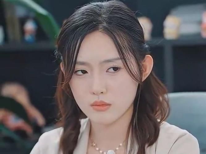 离婚后我成全球首富的女儿 第02集